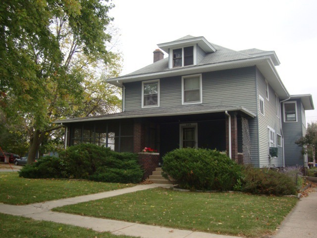 228 Boone St, Front