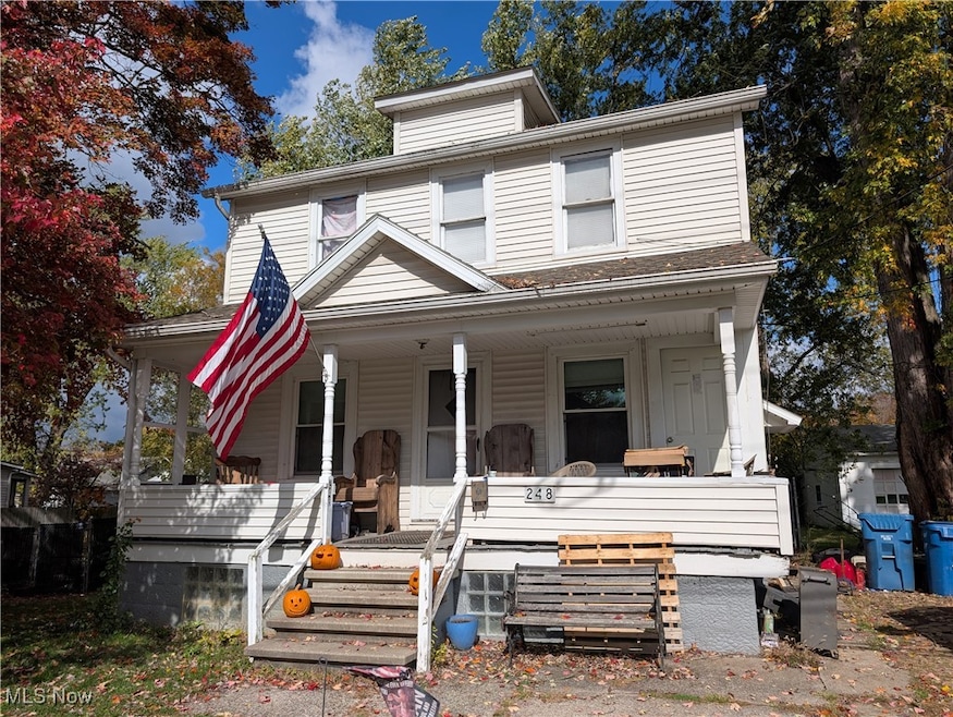 248 Myron St, Hubbard, OH 44425 - photo 1