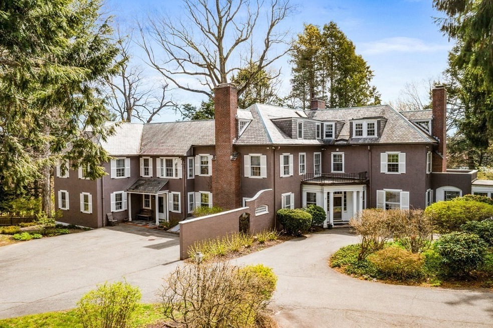 31 Brush Hill Ln, Milton, MA 02186 - photo 1