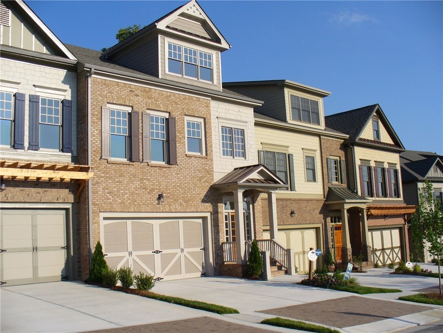 6911 Fellowship Ln unit 14R, Flowery Branch, GA 30542 - photo 1