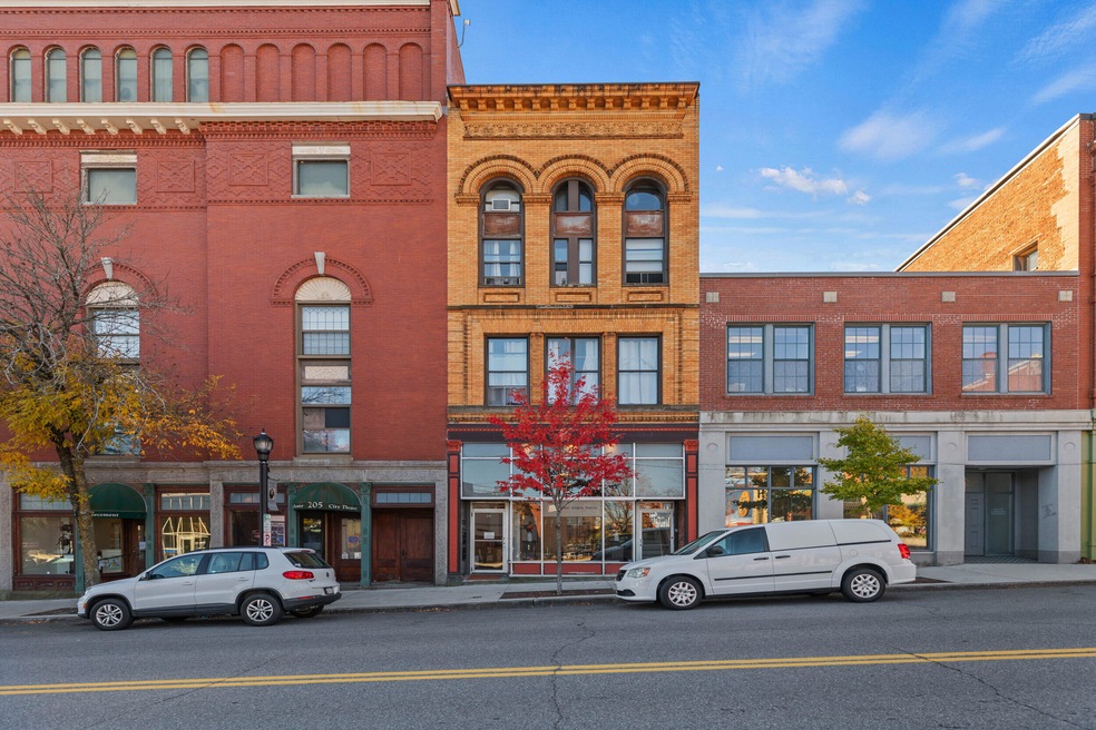 215 Main St, Biddeford, ME 04005 - photo 1