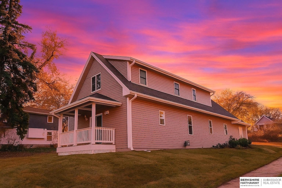 4624 N 37th St, Omaha, NE 68111 - photo 1