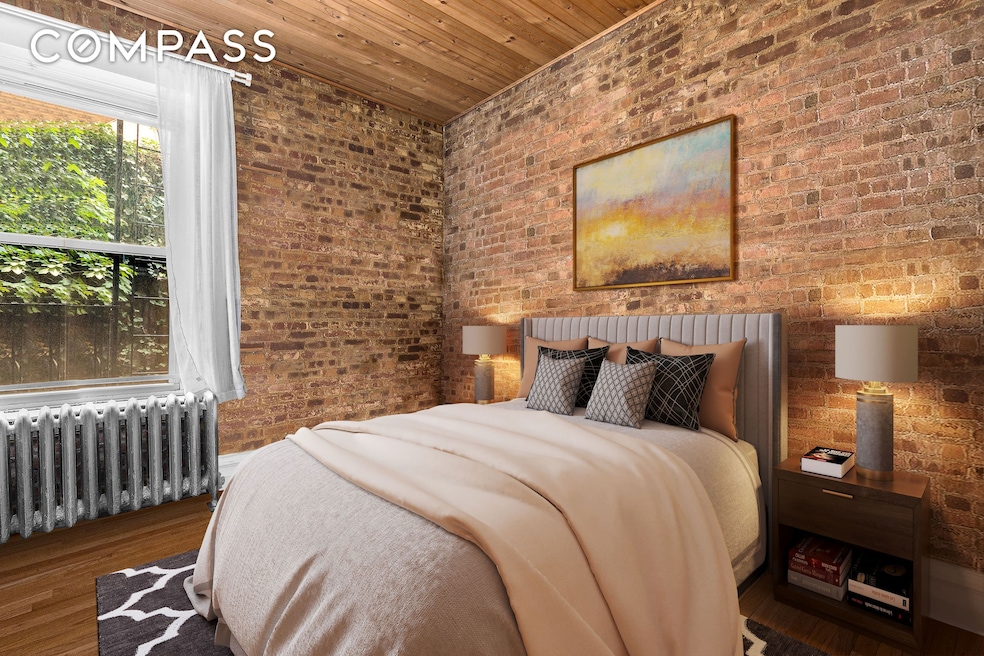 261 W 22nd St unit 5, New York, NY 10011 - photo 1