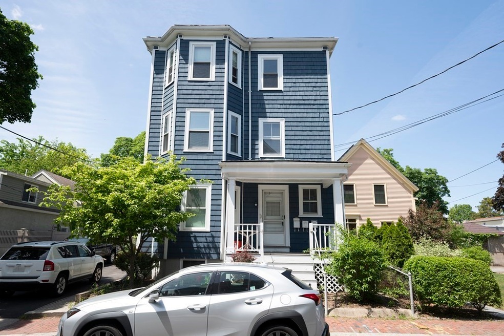 37 Sargent St unit 2, Cambridge, MA 02140 - photo 1