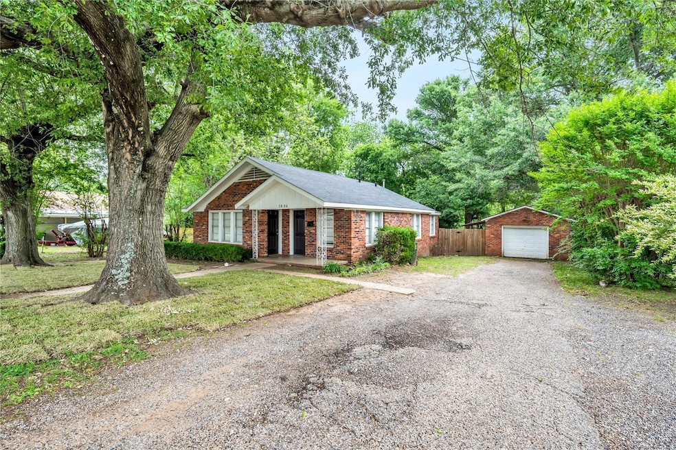1806 S Donnybrook Ave, Tyler, TX 75701 - photo 1