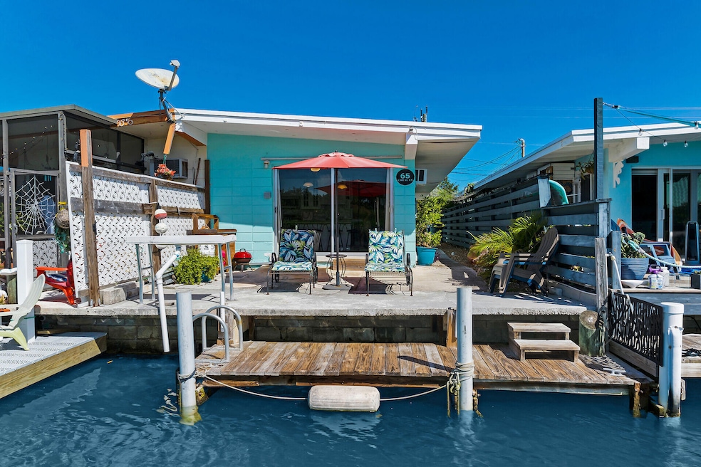 65 Coral Ln, Key Colony Beach, FL 33051 - photo 1
