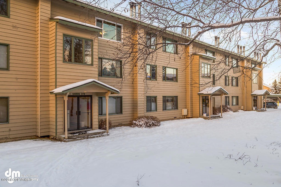 Exterior 0036-SMALL