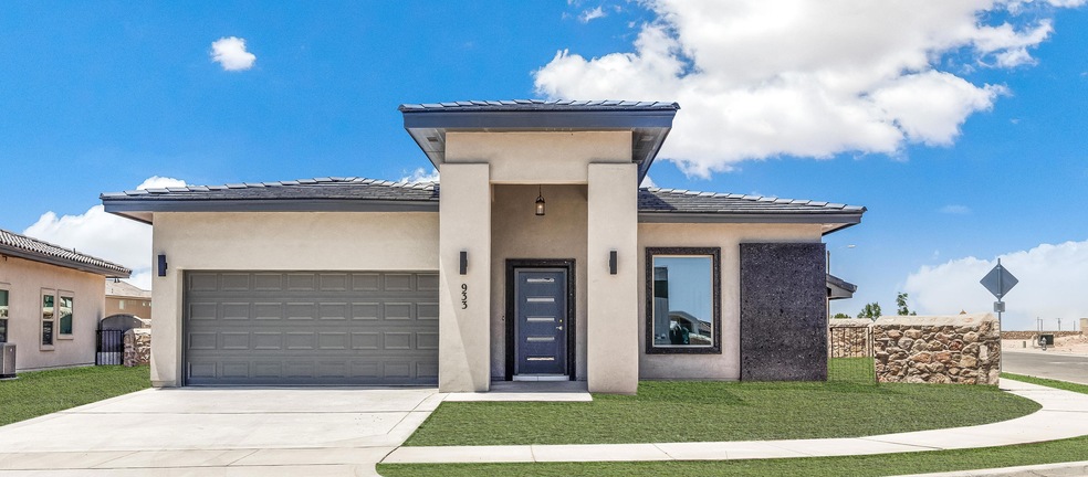 933 Clapham St, El Paso, TX 79928 - photo 1