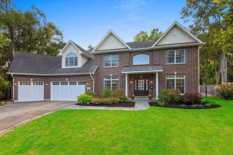 341 Taft Ct, Glenview, IL 60025 - photo 1