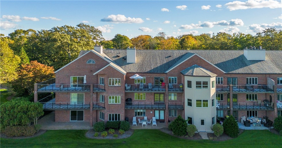 Bonniecrest unit A17, Newport, RI 02840 - photo 1