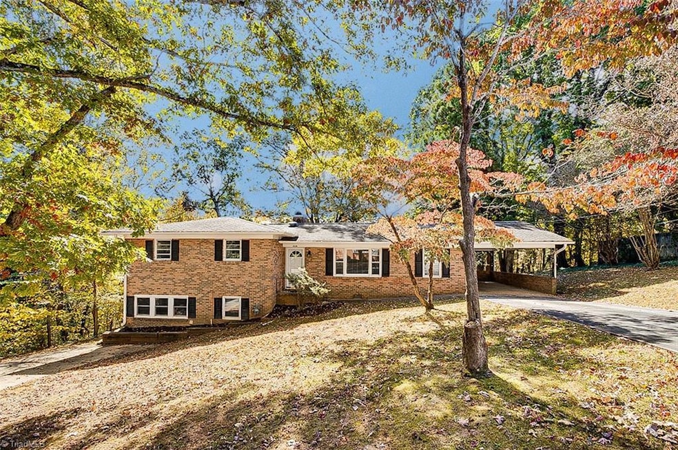 223 Mclaurin Dr, Asheboro, NC 27203 - photo 1