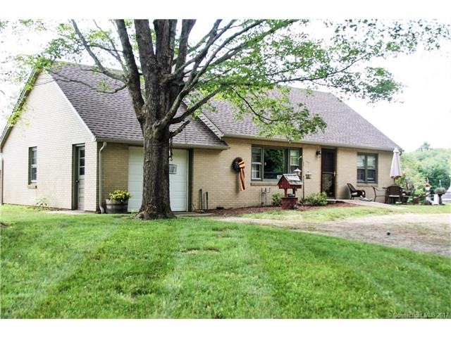 318 Fay Rd, Pomfret Center, CT 06259 - photo 1