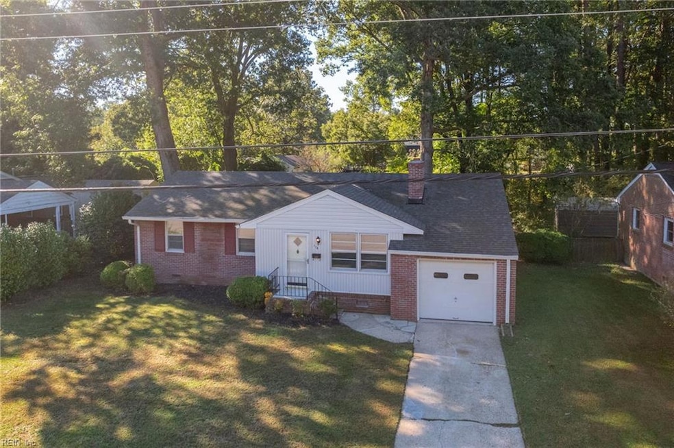 114 Henry Clay Rd, Newport News, VA 23601 - photo 1