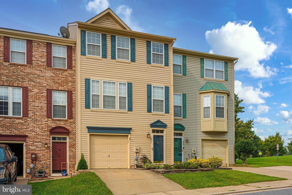 902 Turning Point Ct, Frederick, MD 21701 - photo 1