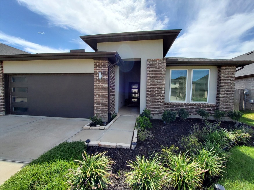 28415 Hannahs Harbor Ln, Katy, TX 77494 - photo 1