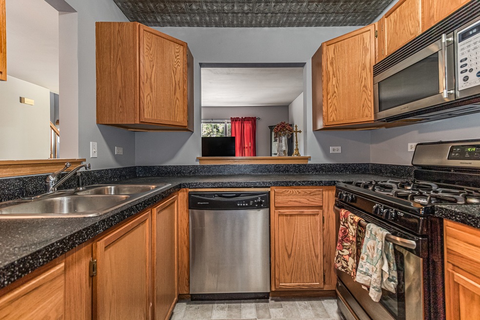 1840 Tanager Ct, Joliet, IL 60435 - photo 1