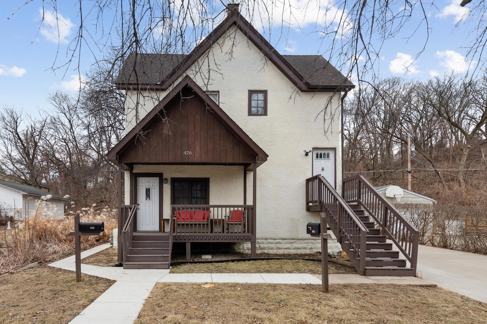 426 Belvidere St E, Saint Paul, MN 55107 - photo 1