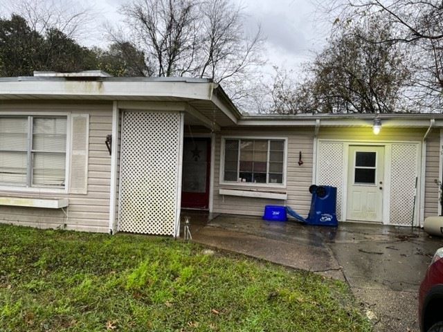 803 Inwood St, Tomball, TX 77375 - photo 1