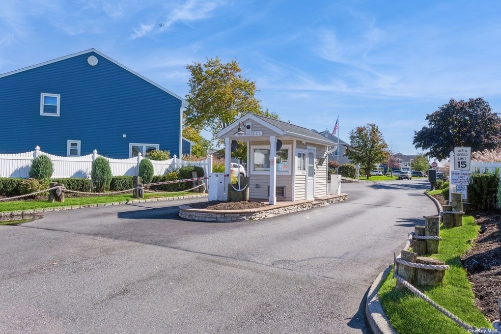 100 Baker Ct unit 118, Island Park, NY 11558 - photo 1