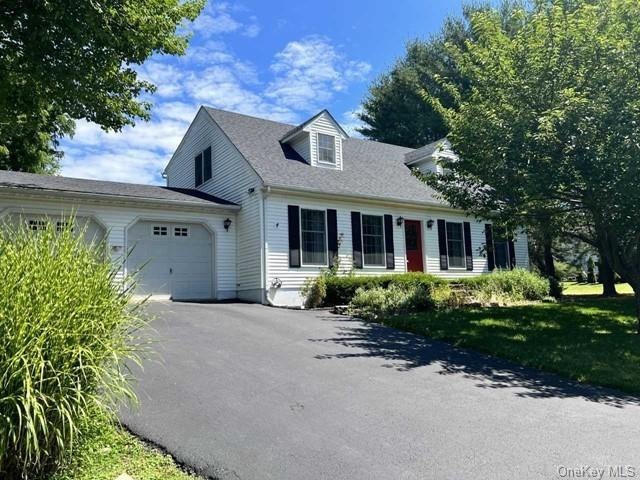97 Round Hill Rd, Poughkeepsie, NY 12603 - photo 1