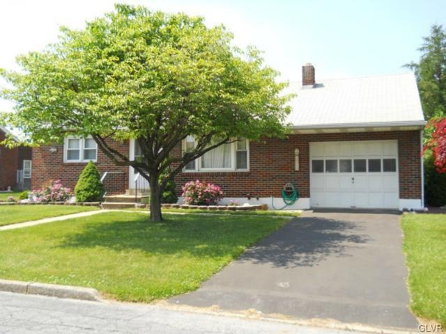 1713 Juniper Dr, Whitehall, PA 18052 - photo 1