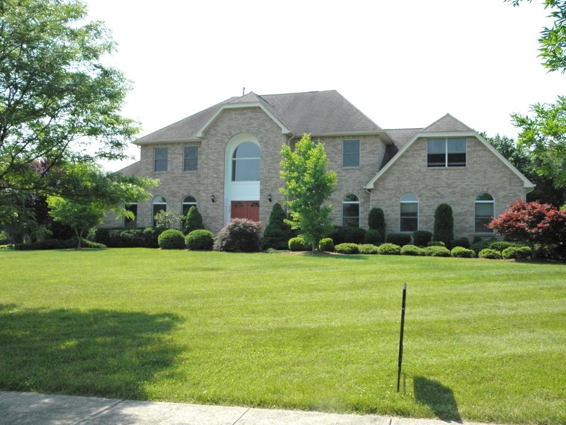 402 Covered Bridge Rd, Branchburg, NJ 08853 - photo 1