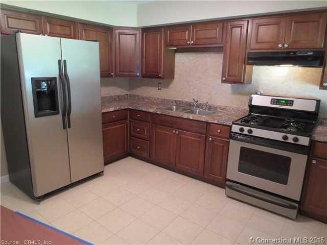 44 Maywood Ln, Bristol, CT 06010 - photo 1