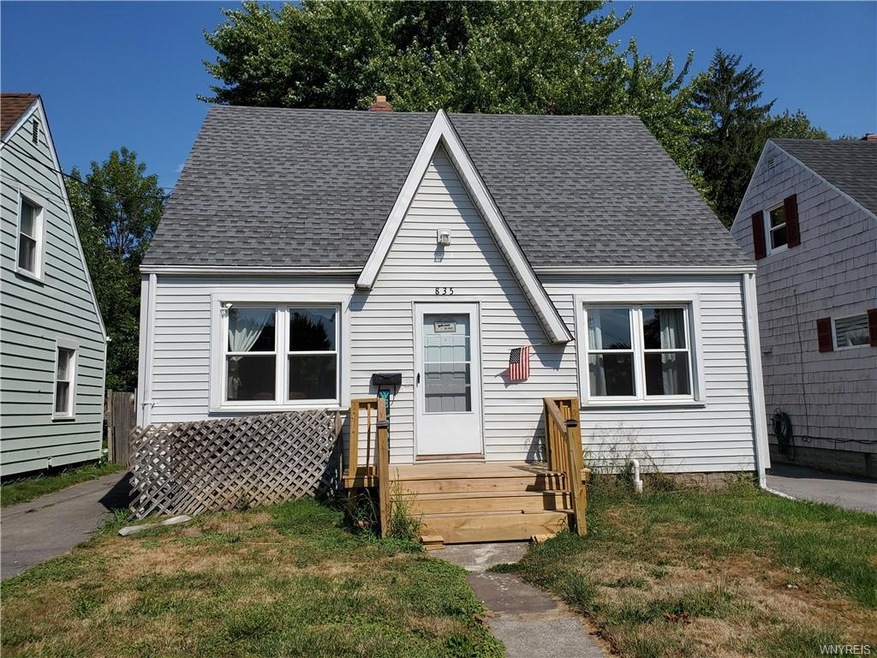 835 Payne Ave, North Tonawanda, NY 14120 - photo 1