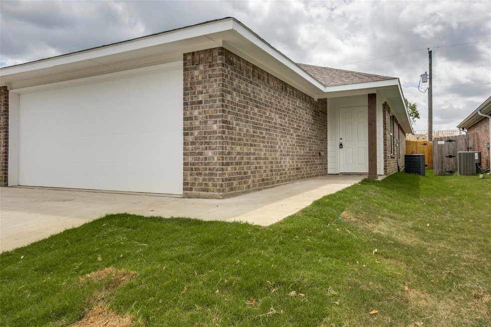 2905 Cardinal Dr unit A, Ennis, TX 75119 - photo 1