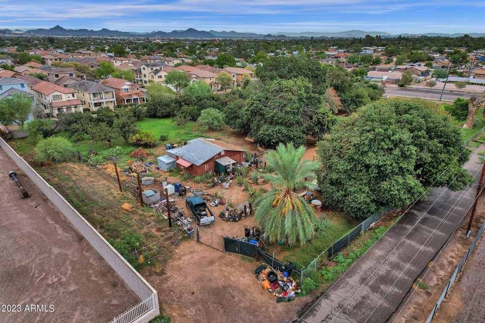1-web-or-mls-726-w-minton-st
