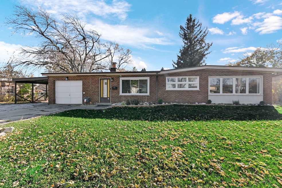 7943 W 97th Place, Hickory Hills, IL 60457 - photo 1