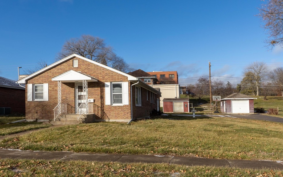 1003 W 7th St, Cedar Falls, IA 50613 - photo 1