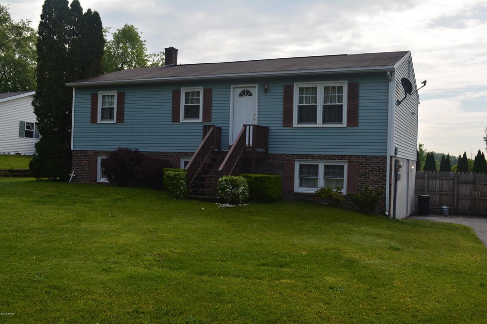 13 Stonefence Rd, Milton, PA 17847 - photo 1