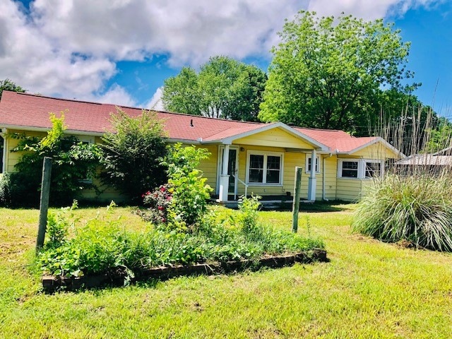 210 S Ozark St, Prairie Grove, AR 72753 - photo 1