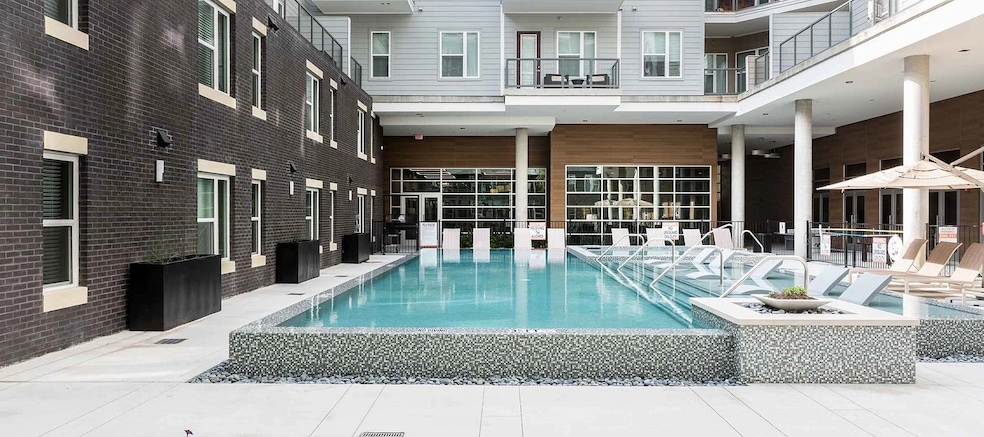 8110 Park Ln unit 330, Dallas, TX 75231 - photo 1