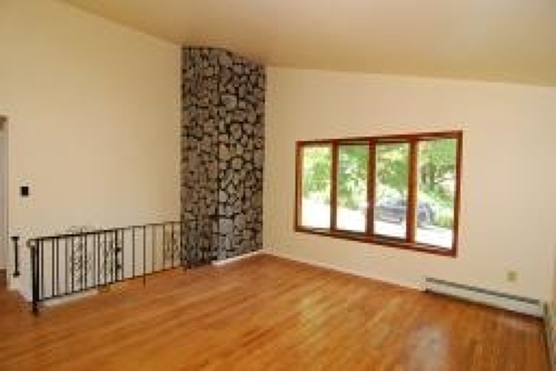 3 Serviss Rd, Hopatcong, NJ 07843 - photo 1