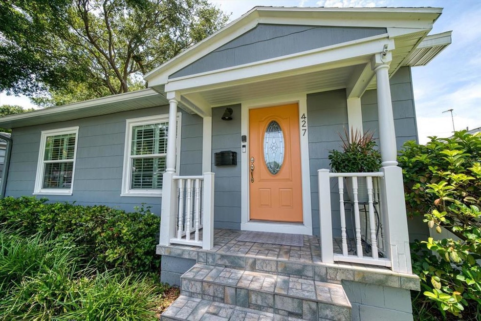 Crescent Heights bungalow with 3 beds/2 baths/1 Car Garage with 1440 heated square feet.  