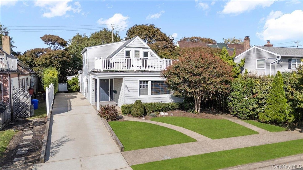 845 E Walnut St, Long Beach, NY 11561 - photo 1