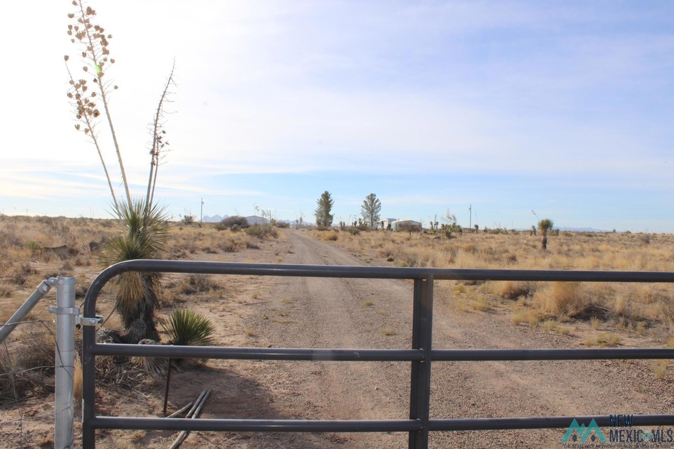1570 Rivera Rd SW, Deming, NM 88030 - photo 1