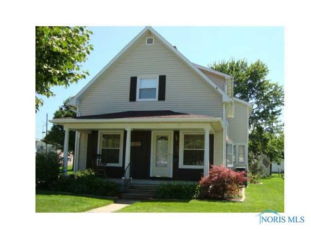 402 Vine St, Archbold, OH 43502 - photo 1