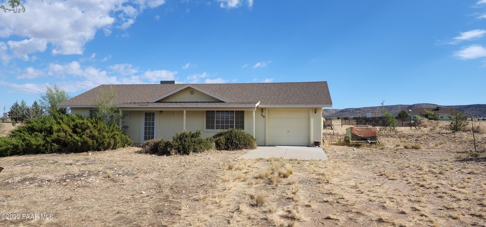 750 W Iris Rd, Paulden, AZ 86334 - photo 1