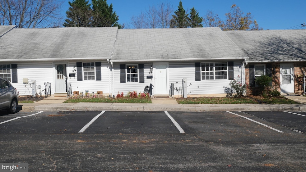 9262 Cherry Ln unit 43, Laurel, MD 20708 - photo 1