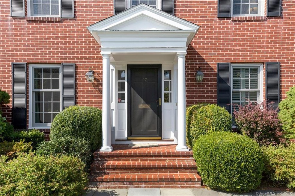 27 Bank St unit 27, New Canaan, CT 06840 - photo 1