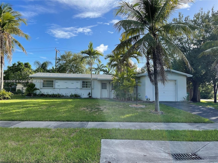 19700 Whispering Pines Rd, Cutler Bay, FL 33157 - photo 1