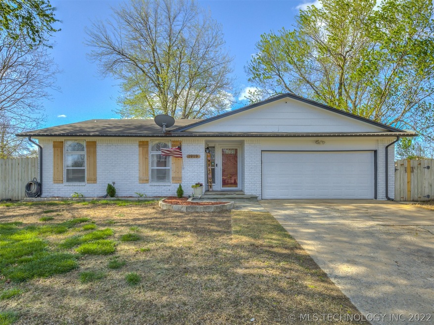 1919 W Toledo St, Broken Arrow, OK 74012 - photo 1