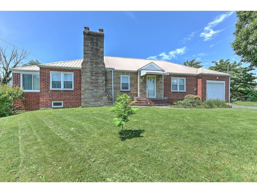 902 Milligan Hwy, Johnson City, TN 37601 - photo 1