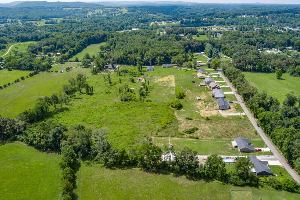 0 Zeb Warren Rd unit 2280094, Other, TN 38506 - photo 1