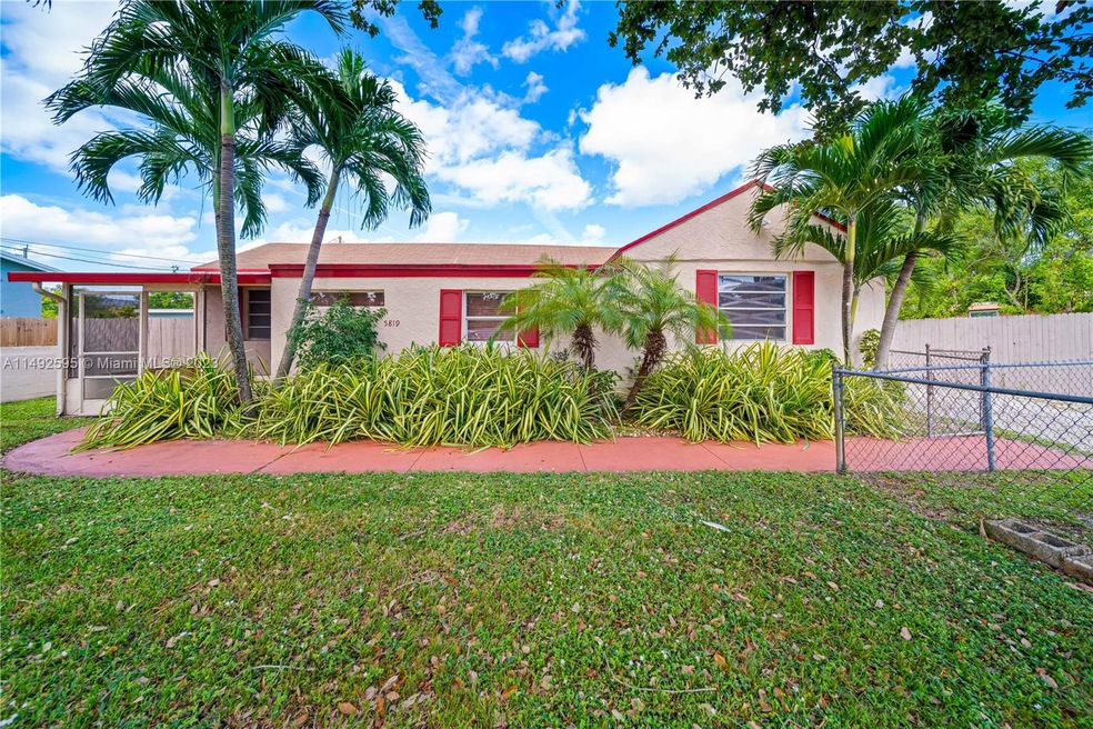 5819 SW 26th St unit 1, West Park, FL 33023 - photo 1