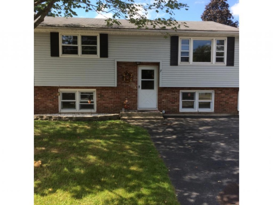 7 Miami St unit UB, Nashua, NH 03064 - photo 1