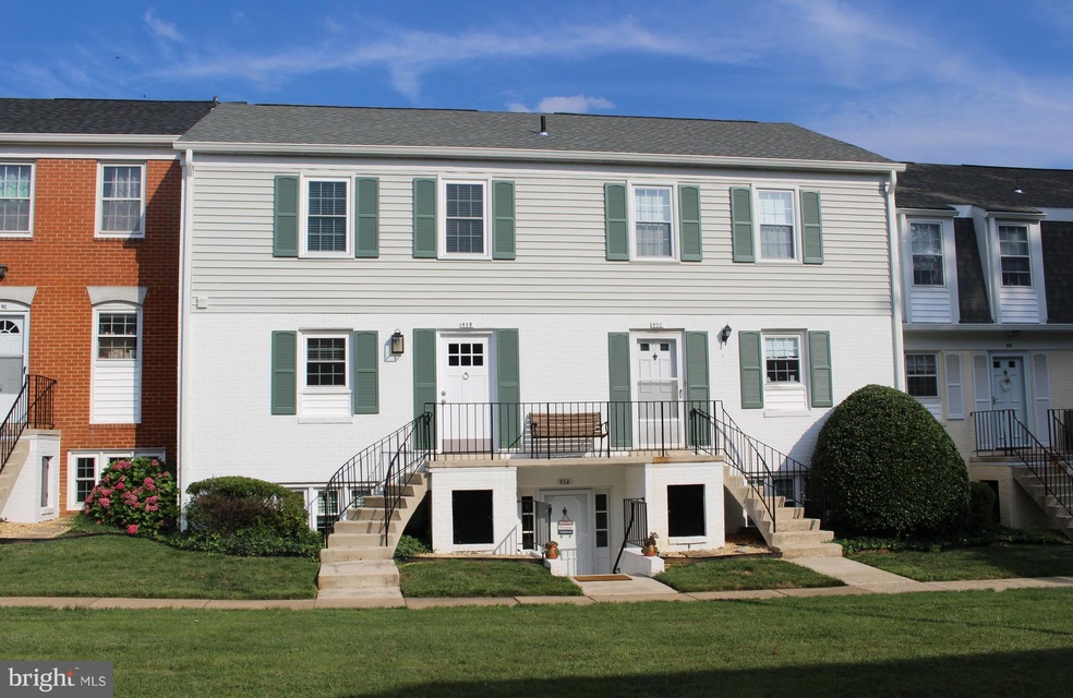 95B Leeds Ct W, Warrenton, VA 20186 - photo 1